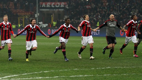 AC Milan celebrating